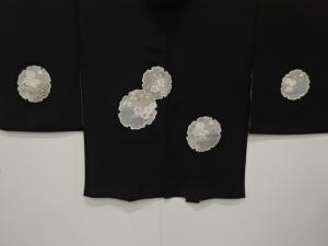 雪輪に花模様　刺繍　絵羽織